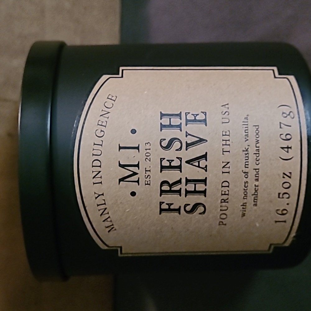 Manly Indulgence Fresh Shave 16.5 oz Candle